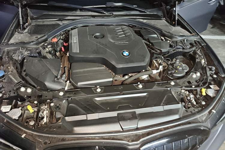Used BMW 3 Series 2022 325i M Sport Night Edition Package Engine Bay