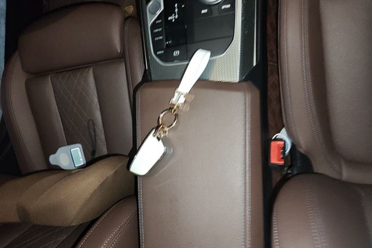 Used BMW 3 Series 2022 325i M Sport Night Edition Package Interior 1