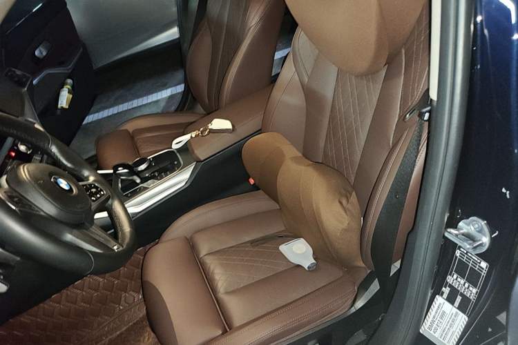 Used BMW 3 Series 2022 325i M Sport Night Edition Package Left Front Seat
