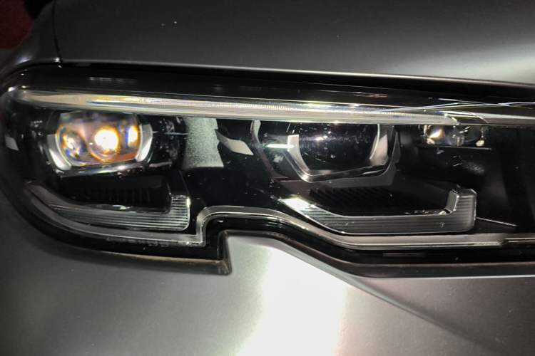 Used BMW 3 Series 2022 325Li M Sport Night Edition Package Right Front Headlight