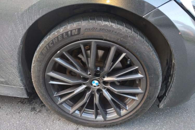 Used BMW 3 Series 2022 325Li M Sport Night Edition Package Right Front Wheel Hub