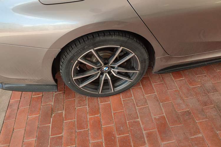 Used BMW 3 Series 2022 325Li M Sport Package Right Rear Wheel Hub
