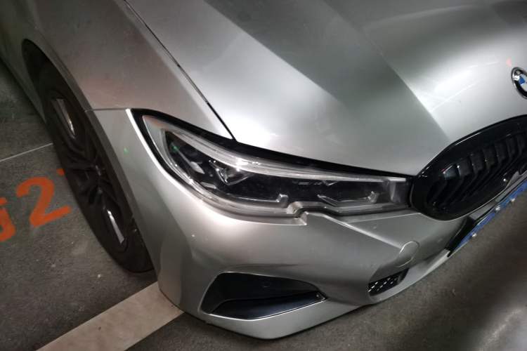 Used BMW 3 Series 2022 Restyled 325Li M Sport Night Edition Package Right Front Headlight