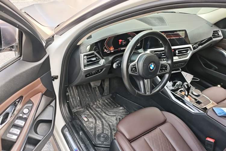 Used BMW 3 Series 2022 320Li M Sport Package Driver Seat