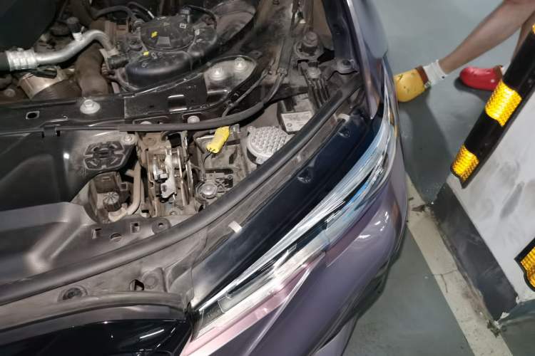 Used BMW 3 Series 2022 325Li M Sport Night Edition Package Engine Bay Left