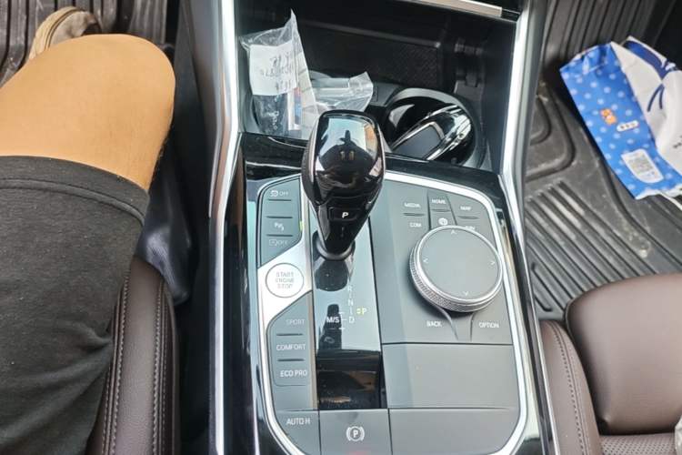 Used BMW 3 Series 2022 320Li M Sport Package Gear Lever