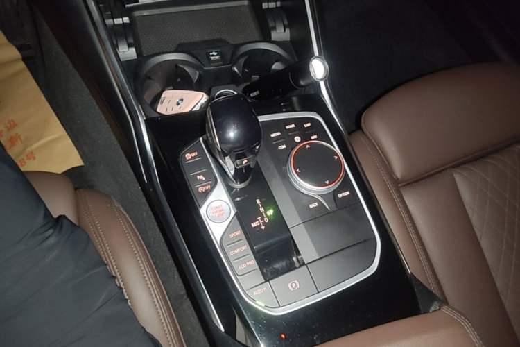 Used BMW 3 Series 2022 320i Sport Package Gear Lever