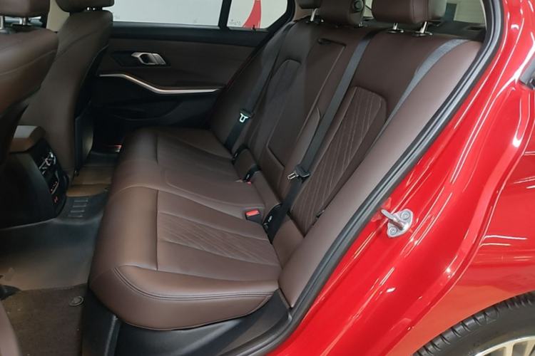 Used BMW 3 Series 2022 320i Sport Package Left Rear Seat