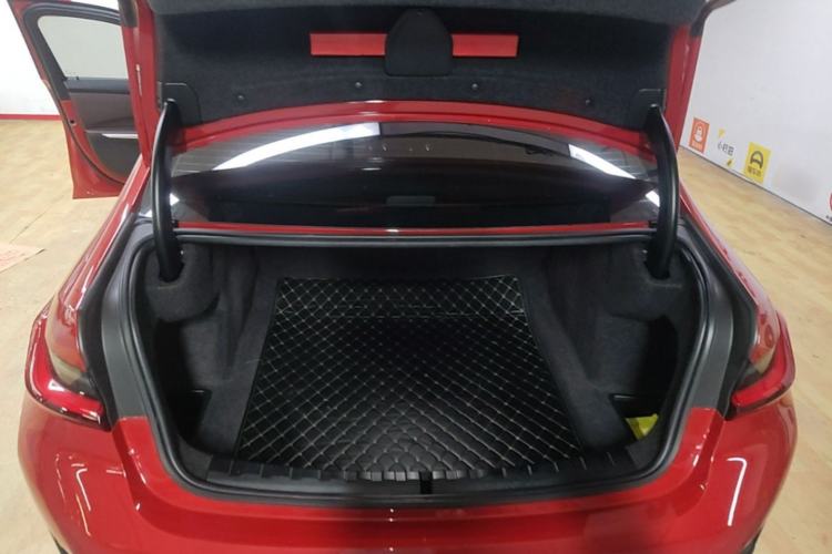 Used BMW 3 Series 2022 320i Sport Package Trunk
