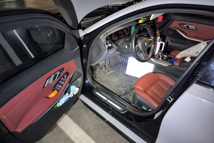 Used BMW 3 Series 2022 325i M Sport Package Driver Seat