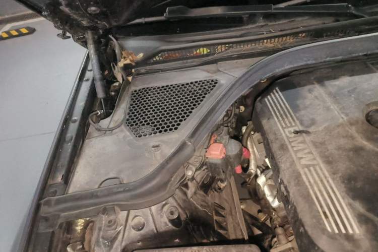 Used BMW 3 Series 2022 325Li M Sport Package Engine Bay Right