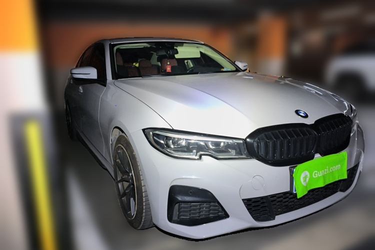 Used BMW 3 Series 2022 325i M Sport Package Front Right 45 Deg