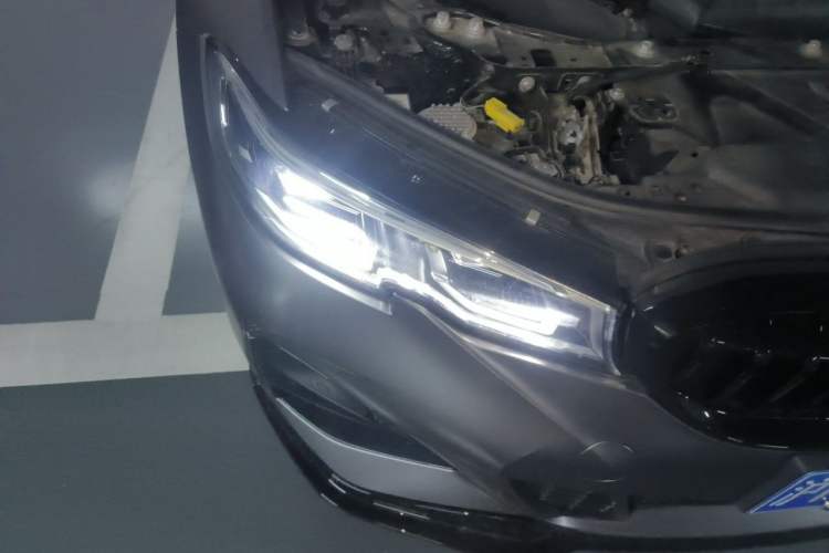 Used BMW 3 Series 2022 325Li M Sport Package Right Front Headlight