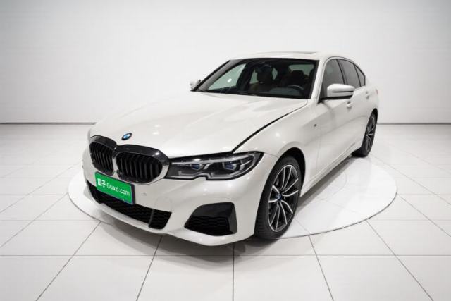BMW 3 Series 2022 325Li M Sport Package مستعملة