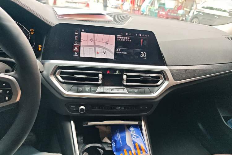 Used BMW 3 Series 2022 325i M Sport Package Audio And AC Panel