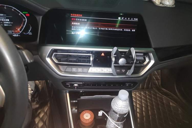 Used BMW 3 Series 2022 320Li M Sport Package Audio And AC Panel