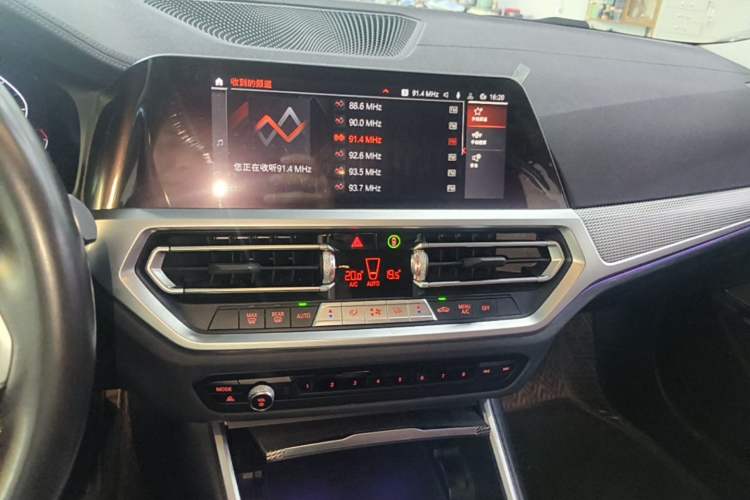 Used BMW 3 Series 2022 325i M Sport Night Edition Package Audio And AC Panel