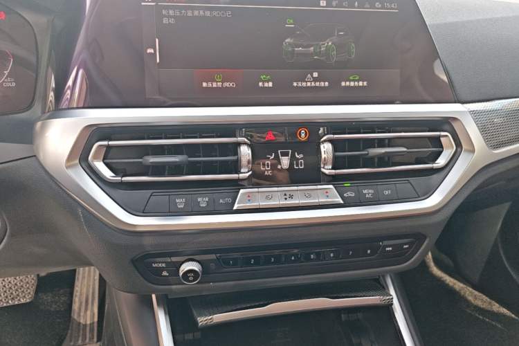 Used BMW 3 Series 2022 325i M Sport Night Edition Package Audio And AC Panel