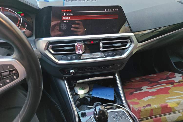 Used BMW 3 Series 2022 320Li M Sport Package Audio And AC Panel