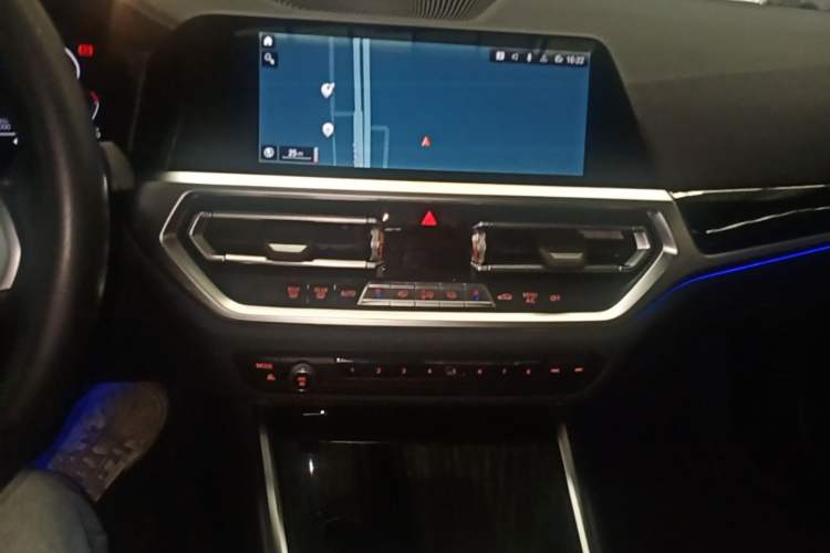 Used BMW 3 Series 2022 Restyled 320Li M Sport Package Audio And AC Panel