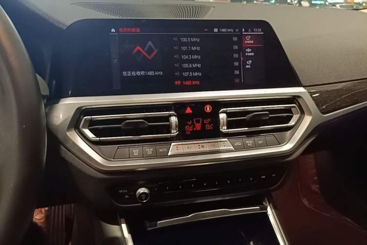 Used BMW 3 Series 2022 325Li M Sport Package Audio And AC Panel