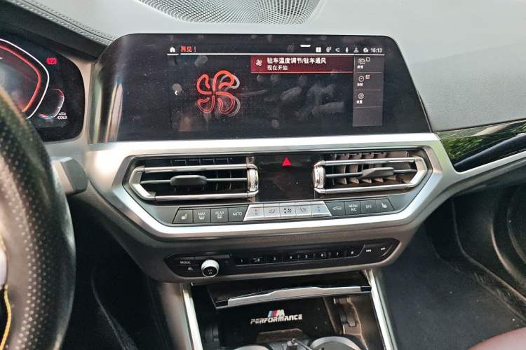 Used BMW 3 Series 2022 320Li M Sport Package Audio And AC Panel