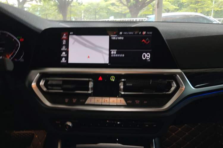 Used BMW 3 Series 2022 325Li M Sport Package Audio And AC Panel