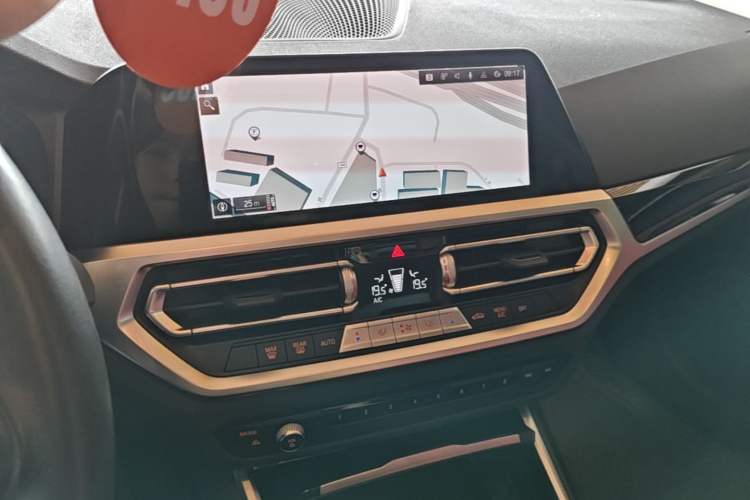 Used BMW 3 Series 2022 320i Sport Package Audio And AC Panel