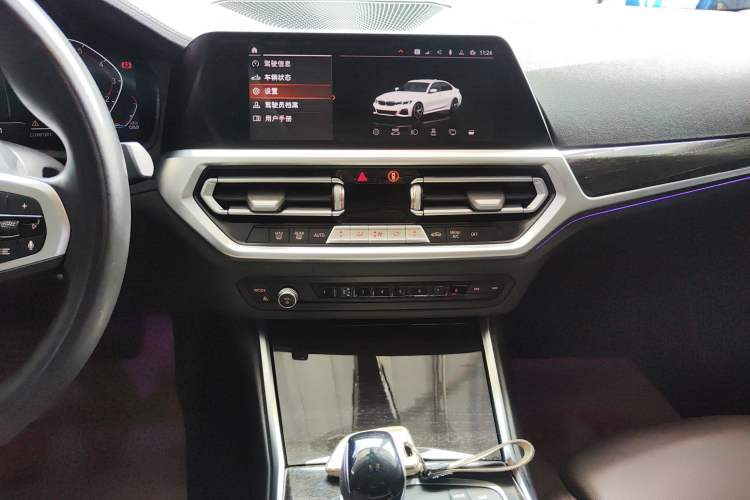 Used BMW 3 Series 2022 325Li M Sport Package Audio And AC Panel