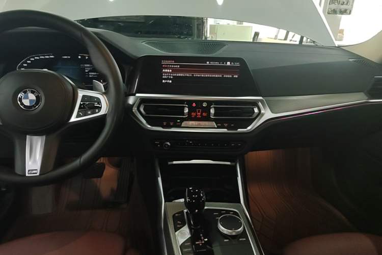 Used BMW 3 Series 2022 330i M Sport Night Edition Audio And AC Panel