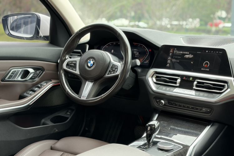 Used BMW 3 Series 2022 325Li M Sport Package Audio And AC Panel