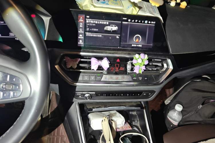 Used BMW 3 Series 2022 320i Sport Package Audio And AC Panel