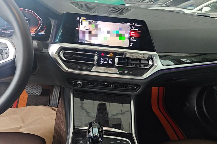 Used BMW 3 Series 2022 325Li M Sport Package Audio And AC Panel