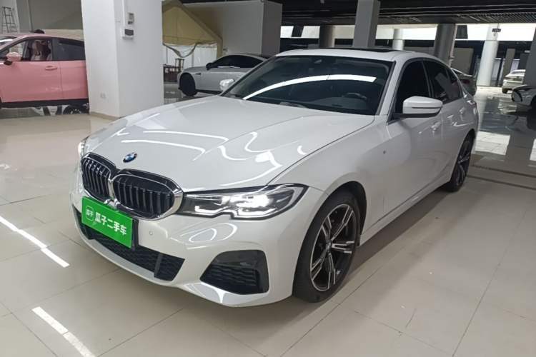 Used BMW 3 Series 2022 Updated 325i M Sport Package Guazi used car, China used car export, Used car for sale, Used BMW cars, Cheapest cars for sale