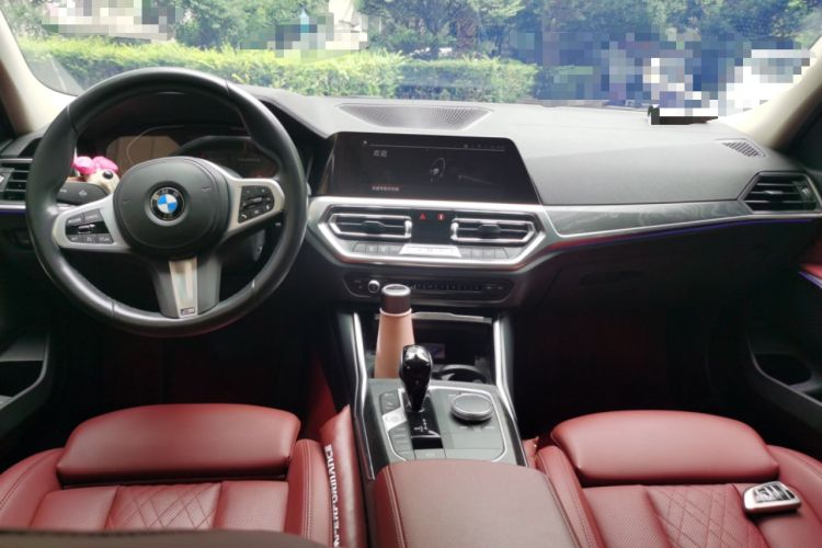 Used BMW 3 Series 2022 325i M Sport Package Center Console