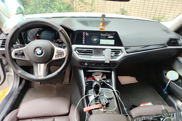 Used BMW 3 Series 2022 320Li M Sport Package Center Console