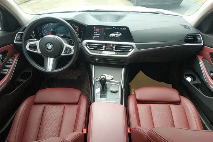 Used BMW 3 Series 2022 325i M Sport Package Center Console