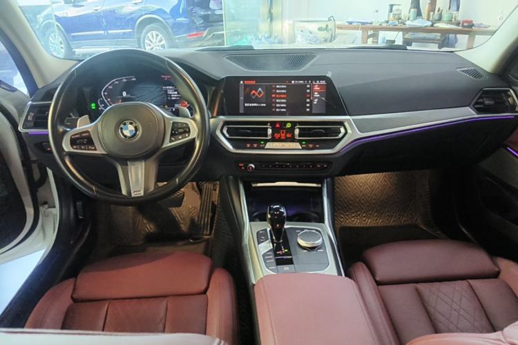 Used BMW 3 Series 2022 325i M Sport Night Edition Package Center Console