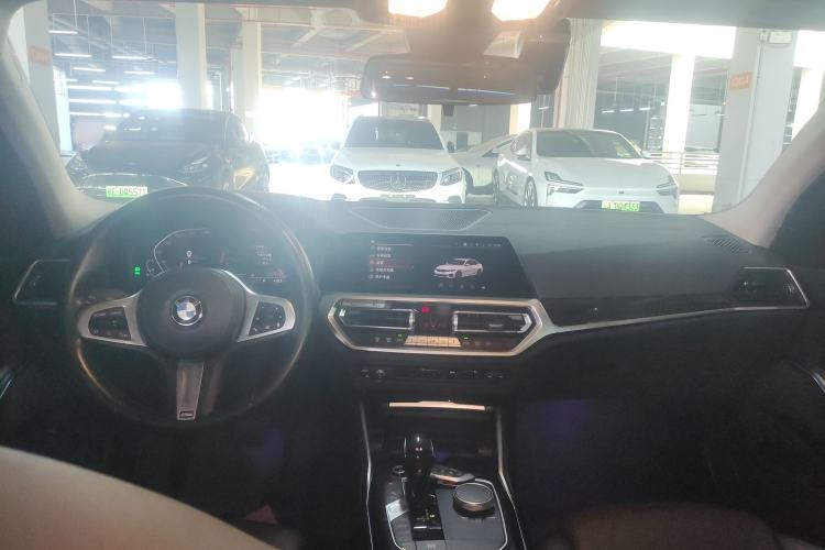 Used BMW 3 Series 2022 Updated 325Li M Sport Package Center Console