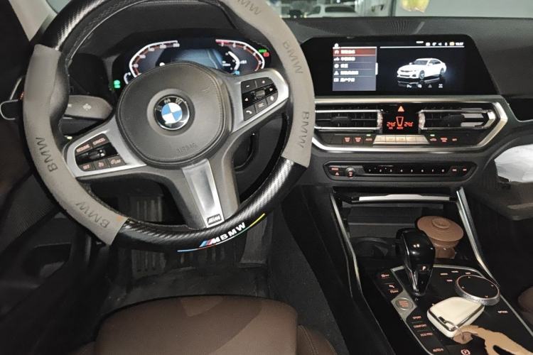 Used BMW 3 Series 2022 320Li M Sport Package Center Console