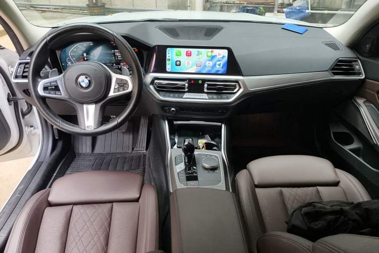 Used BMW 3 Series 2022 Restyled 325Li M Sport Night Edition Package Center Console