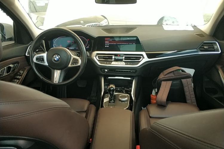 Used BMW 3 Series 2022 320Li M Sport Package Center Console