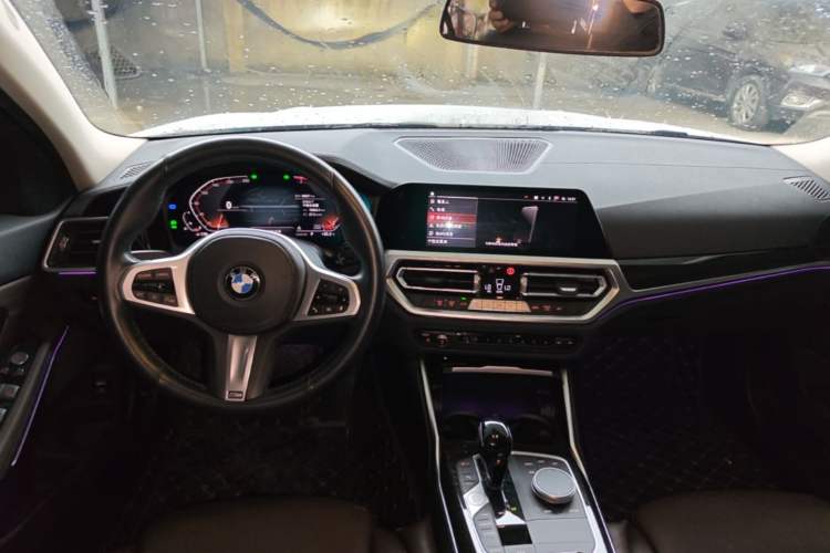 Used BMW 3 Series 2022 325Li M Sport Package Center Console