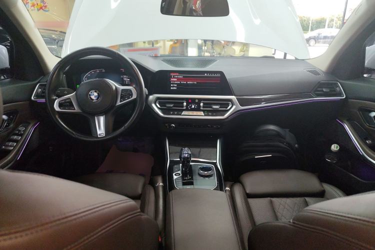 Used BMW 3 Series 2022 Updated 325Li M Sport Package Center Console