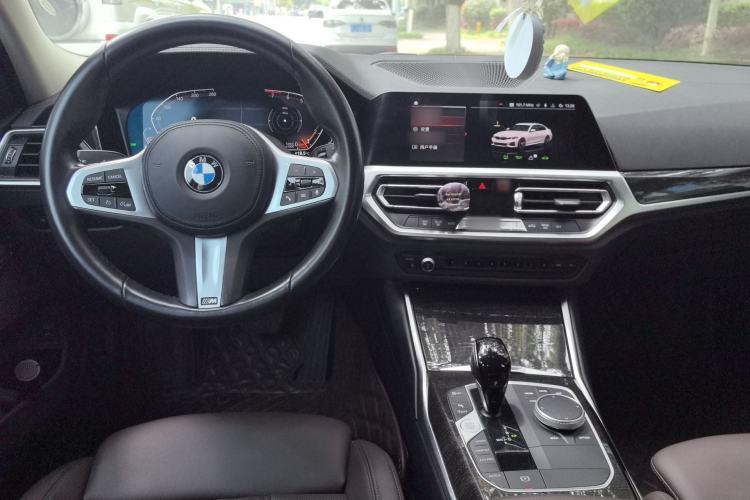 Used BMW 3 Series 2022 325Li M Sport Package Center Console