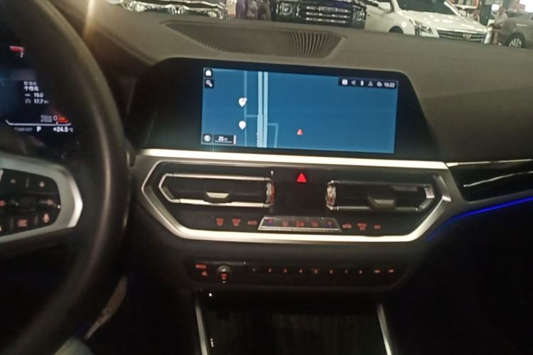 Used BMW 3 Series 2022 Restyled 320Li M Sport Package Center Console