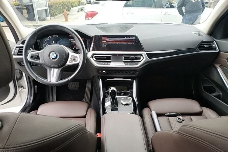 Used BMW 3 Series 2022 320Li M Sport Package Center Console