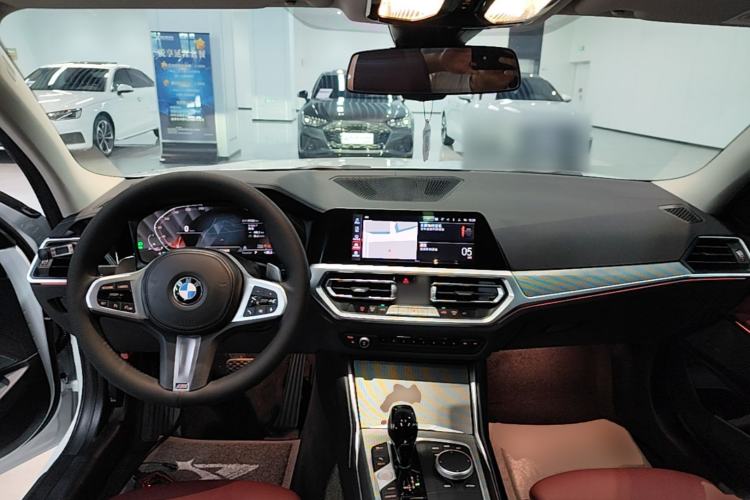 Used BMW 3 Series 2022 325i M Sport Night Edition Package Center Console