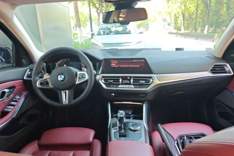 Used BMW 3 Series 2022 325i M Sport Night Edition Package Center Console