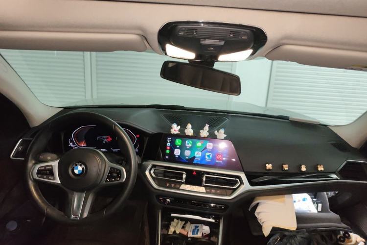 Used BMW 3 Series 2022 Restyled 320Li M Sport Package Center Console